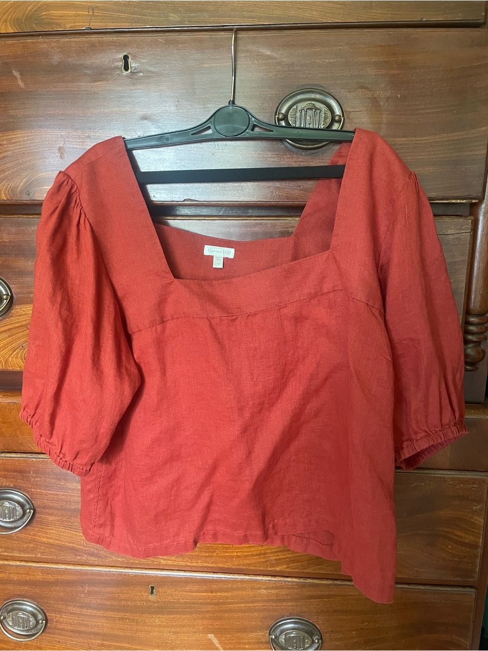 Garnet Hill women’s 18 square neck top